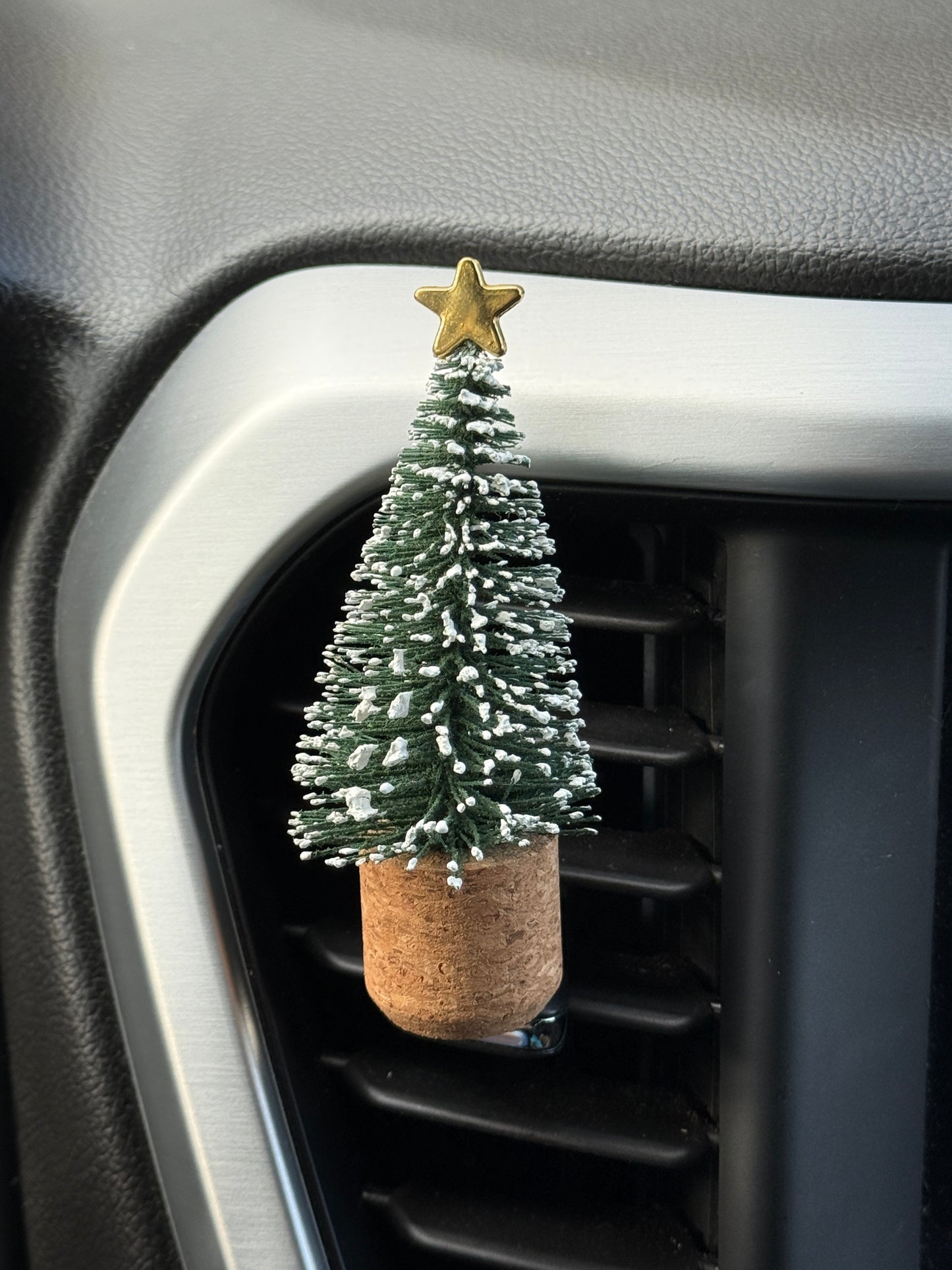 Plant Car Diffuser - Classic Christmas Tree