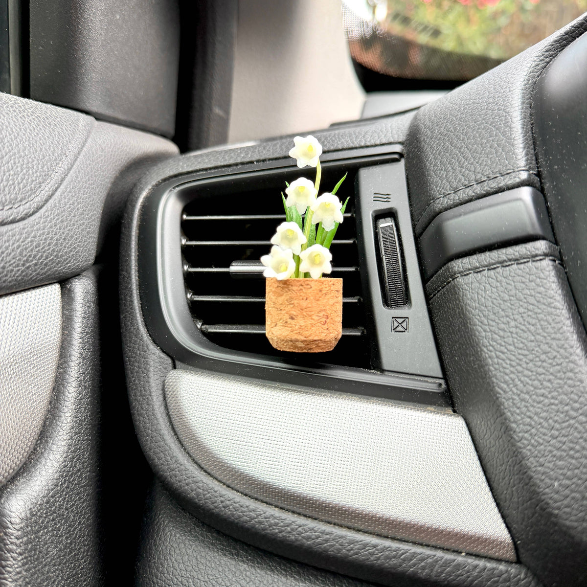 Lily of the Valley | Plant Car Diffuser