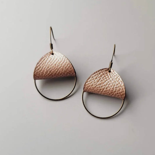 Folded Hoops